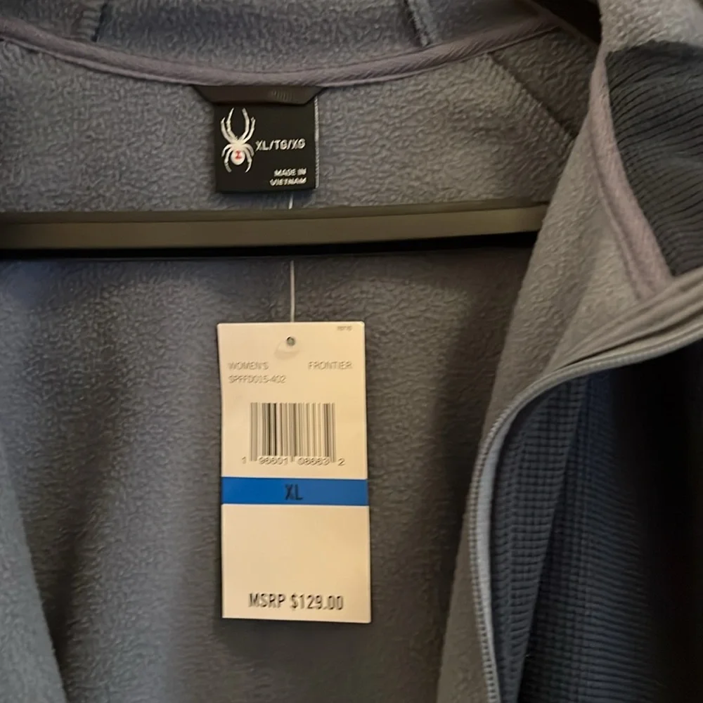 Women’s Spyder Jacket 
With Hood - New With Tags - Picture 5 of 6